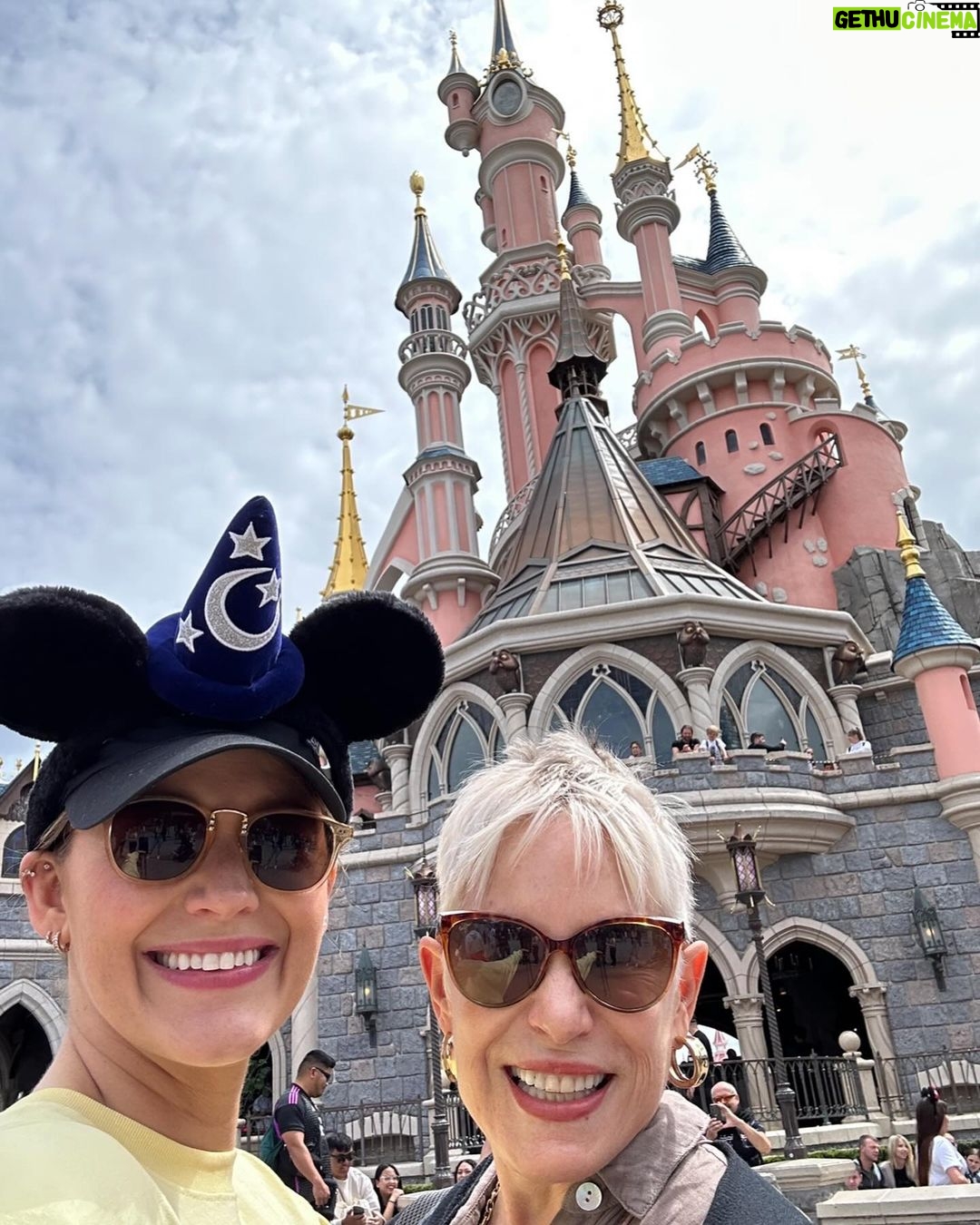 Blake Lively Instagram - 2023 Highlights: pumping at @disneylandparis 🥛 Cheers Remy