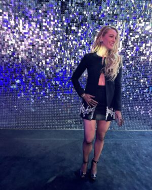 Blake Lively Instagram - When I grew up, women were always pit against one another. It took me until adulthood to see that the instinct for women to lift each other up to their highest potential is the norm not the exception. Most of my best friends are women who would’ve been packaged to me as threats or competition. It’s our job to show younger generations the power in aligning rather than dividing. All this to say, @beyonce and @taylorswift neither of you have to be threatened by my pop stardom. There’s space for us all. 
Renaissance: A Film by Beyoncé. In theaters now …And even better than you can imagine. ✨👽✨