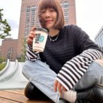 Bonnie Wong Instagram - 常常要提醒自己，有些事說好了just for fun, then please have fun. 然而水瓶座那該死的責任感總會突然冒出來講：你可以做得更好。到頭來硬生出一堆沒意義的壓力和情緒內耗。boys and girls不是每天過活都必須有目標，還是說享受和快樂也是活着的意義。 講這麼多，其實只是想要說我好想每個週末都飛台北😙