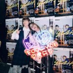 Bonnie Wong Instagram - 感謝 @yeahsband 咁大膽搵我哋做暖場嘉賓 情緒內耗一整天後 唱完三首歌我已經四肢無力 令我更加佩服YEAHS唱足成晚 多謝虎牙隊長 梁子carry 仲有阿檸陪住 加埋成隊 @btnebtnebtne 撐住 我先冇喺台上面腳軟 仲要多謝偽經理人 EL姐大量emotional support🧡 @elsie_lui 真經理人團隊 乜都support 化妝師 @carmencmakeup_cc 都要情緒支援 髮型師 @zenkizen0401 純搞笑 飛機靚相support @kongvenus 多謝膠戰family 👌🏻我話唱兩首咋 都照嚟捧場 係咪痴線㗎你哋 多謝美華氏靚衫 @midwestvintage 超多謝排舞師 @mannsze （梁子又話chill 住跳點知佢原來跳到咁大力😂） 仲有903兄弟姊妹🥹 琴晚一撻落床就瞓到斷片 今朝瞓醒先醒起：今晚仲有一場？！😂😂😂😂😂😂😂 OK 我今晚跳得大力啲
