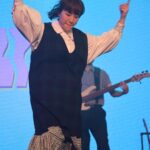 Bonnie Wong Instagram - 黑圖來了😀 因為遲早會俾人出賣 咁我自爆咗先啦 （我覺得我遲吓會del咗個post囉…） 係嘅 我哋兩個都冇主音樣 一行出嚟 額頭好似鑿住「搞笑」兩隻字 不過今次做歌真係好認真 認真到我有啲驚 真係好淆底 嗰下我就明喇 原來跳出comfort zone 真係好唔comfortable 呀😀 咁唔舒服都要跳出個confort zone 其實…可能真係因為一下衝動㗎咋😂 不過又咁諗 三十歲人 想試新嘢唔係宜家試 幾時再有機會呀？ 2023都係得返兩個月 轉眼間又一年 bucket list仲有幾多樣未剔呀？ 想跳出comfort zone又未跳嘅 I jump You都jump啦 #梁子張黑圖我每次睇都笑 #試吓幫每張相寫個caption @foolyatheidiots @leunggchi
