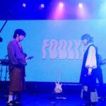 Bonnie Wong Instagram - 感謝 @yeahsband 咁大膽搵我哋做暖場嘉賓 情緒內耗一整天後 唱完三首歌我已經四肢無力 令我更加佩服YEAHS唱足成晚 多謝虎牙隊長 梁子carry 仲有阿檸陪住 加埋成隊 @btnebtnebtne 撐住 我先冇喺台上面腳軟 仲要多謝偽經理人 EL姐大量emotional support🧡 @elsie_lui 真經理人團隊 乜都support 化妝師 @carmencmakeup_cc 都要情緒支援 髮型師 @zenkizen0401 純搞笑 飛機靚相support @kongvenus 多謝膠戰family 👌🏻我話唱兩首咋 都照嚟捧場 係咪痴線㗎你哋 多謝美華氏靚衫 @midwestvintage 超多謝排舞師 @mannsze （梁子又話chill 住跳點知佢原來跳到咁大力😂） 仲有903兄弟姊妹🥹 琴晚一撻落床就瞓到斷片 今朝瞓醒先醒起：今晚仲有一場？！😂😂😂😂😂😂😂 OK 我今晚跳得大力啲
