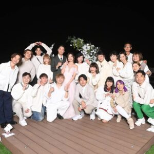 Bonnie Wong Instagram - 兩天Elsie Alfred結婚大典圓滿完成🧡
呢個星期攰到我希望今次係我嘅姊妹收爐之作😂
但望返啲相有愛又開心 值得嘅❤️‍🔥
祝曹生曹太繼續恩愛 繼續打鬧
得閒生返契仔/女俾我玩吓 
我會好樂意做單身富契媽角色🤝🏻😂

今次發生咗好多難忘事 好想快啲開咪講🤣
只係可以講我個人__到一個點係
我都唔知點解自己
可以碌吓碌吓碌到嚟三十歲？🫠
Anyways 下個post會post吓大家啲黑圖 就咁☺️ 

圖一 #曹生曹太嘈小姐
圖二 #我坐你隔籬像對孖公仔報喜
圖三 #原來飲咗酒好易喊 
圖四 #細佬俾家姐隊冧了 
圖五 #夜更Favourite 
圖六 #BadGirl佬與GoodWomen
圖七 #因為做舞台劇入面嘅好姊妹而真實都變咗好姊妹嘅有趣緣份
圖八 #家庭照
圖九 #非常打得嘅姊妹團
圖十 #歡迎光臨婚姻的世界