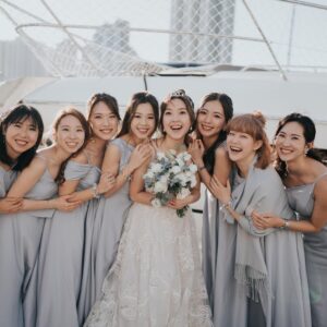 Bonnie Wong Instagram - 兩天Elsie Alfred結婚大典圓滿完成🧡
呢個星期攰到我希望今次係我嘅姊妹收爐之作😂
但望返啲相有愛又開心 值得嘅❤️‍🔥
祝曹生曹太繼續恩愛 繼續打鬧
得閒生返契仔/女俾我玩吓 
我會好樂意做單身富契媽角色🤝🏻😂

今次發生咗好多難忘事 好想快啲開咪講🤣
只係可以講我個人__到一個點係
我都唔知點解自己
可以碌吓碌吓碌到嚟三十歲？🫠
Anyways 下個post會post吓大家啲黑圖 就咁☺️ 

圖一 #曹生曹太嘈小姐
圖二 #我坐你隔籬像對孖公仔報喜
圖三 #原來飲咗酒好易喊 
圖四 #細佬俾家姐隊冧了 
圖五 #夜更Favourite 
圖六 #BadGirl佬與GoodWomen
圖七 #因為做舞台劇入面嘅好姊妹而真實都變咗好姊妹嘅有趣緣份
圖八 #家庭照
圖九 #非常打得嘅姊妹團
圖十 #歡迎光臨婚姻的世界