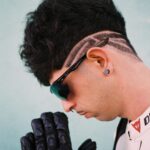 Borja Jiménez Mérida Instagram – En la música y en la vida es importante mantener el equilibrio. También es importante evolucionar. Es por eso que mañana sale RAP IDO, cuatro minutos de barracudas sobre monociclo eléctrico. 

Mañana en todas las plataformas:

20:00 🇮🇨
21:00 🇪🇸
18:00 🇦🇷
15:00 🇲🇽

@eddymugre en el beat