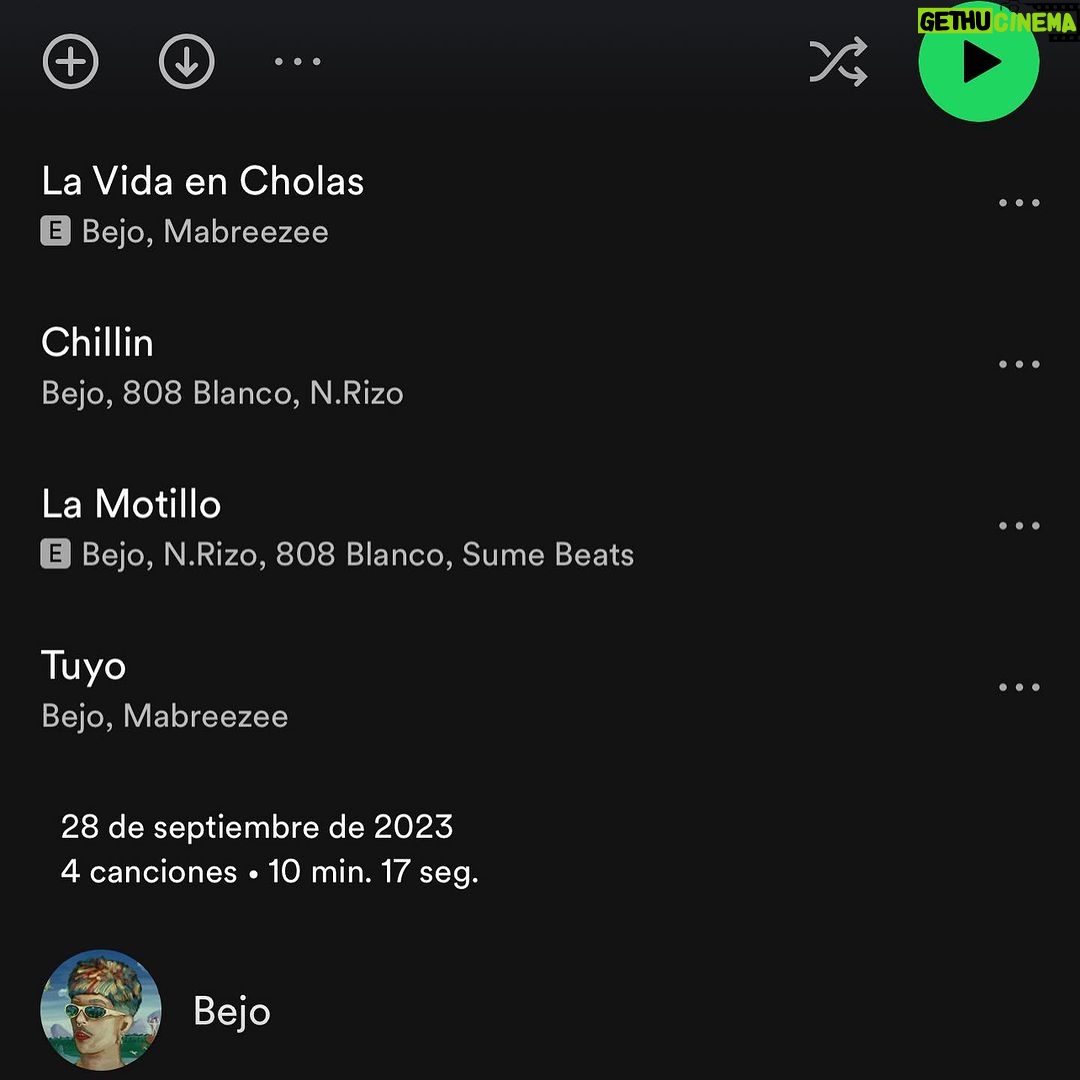 Borja Jiménez Mérida Instagram - Vivir en las nubes como el viento ☁️ Hace una semana salió el EP ‘La vida en Cholas’. Con estos cuatro temas he querido mostrar las cosas bonitas de la vida, escribir con el corazón y dejar a un lado las boberías. A la vieja usanza con cámara, trípode y fantasía he hecho los videoclips este verano mientras andaba de vacaciones y en el salón de casa al volver. Ustedes qué dicen ¿saco más cosas así o me tiro unas barracudas pa la próxima? 🤔 Gracias a todos los implicados @mabreezee @sumebeats @noelrizoguitar @808.blanco @djpimpmadfinger @inner_cut @alejandro.vdiaz @carmina90s @cachi.richi.films Espero que les haya gustado 🧡