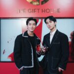 Bovorn Kongnawdee Instagram – “The Armani Gift House” จาก Armani Beauty ที่จัดขึ้นเพื่อต้อนรับเทศกาลแห่งความสุข พร้อมให้ทุกคนได้เลือกสรรของขวัญชุดพิเศษให้กับคนพิเศษ ด้วย Holiday Collection สุดเลอค่า ที่มีให้เลือกช้อปกว่า 14 เซ็ต ทั้งน้ำหอม Si EDP Intense และ Acqua Di Gio Parfum ตัวใหม่ล่าสุด รวมทั้งเมคอัพไอเท็มชิ้น Must-Have ตั้งแต่วันนี้ – 7 พ.ย. 66 ที่ชั้น 1 แฟชั่น ฮอลล์ สยามพารากอน
•	เฉพาะวันที่ 1 , 6 และ 7 พ.ย. 66 รับส่วนลด 10% ทุกยอดบิล
•	เฉพาะวันที่ 2 – 5 พ.ย. 66 รับส่วนลด 15% ทุกยอดบิล
•	พิเศษสุดสำหรับท่านใดที่ลงทะเบียนเข้างานล่วงหน้าผ่านลิงค์ คลิก https://bit.ly/46NU5o8 รับทันที น้ำหอมขนาดทดลอง 3 ชิ้น และยังมีของขวัญที่ระลึกมอบเพิ่มให้เมื่อมาร่วมสนุกภายในงาน

#ArmaniBeautyTH #TheArmaniGiftHouse #HolidayCollection Siam Paragon