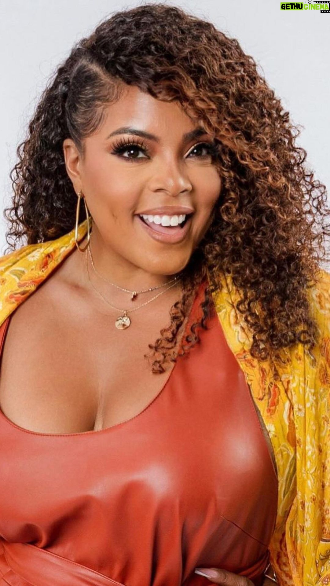 Brely Evans Instagram - SWIPE-It’s a great day to support #WhateverItTakes STREAMING NOW on @betplus Get the FREE TRAIL and check us out LINK IN BIO @brelyevans @kandi @theajzone @rayanlawrence @iamkendrickcross @zuri_james @linda.boston Squad @tashamackmua @shanwilliamshair @iam4everdoug @elijahglambition @ness_luvs_curls @tesswestcoast @soulaire__ @blakethegirl