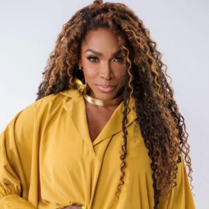 Brely Evans Instagram - SWIPE-It’s a great day to support #WhateverItTakes STREAMING NOW on @betplus Get the FREE TRAIL and check us out LINK IN BIO @brelyevans @kandi @theajzone @rayanlawrence @iamkendrickcross @zuri_james @linda.boston 

Squad @tashamackmua @shanwilliamshair @iam4everdoug @elijahglambition @ness_luvs_curls @tesswestcoast @soulaire__ @blakethegirl