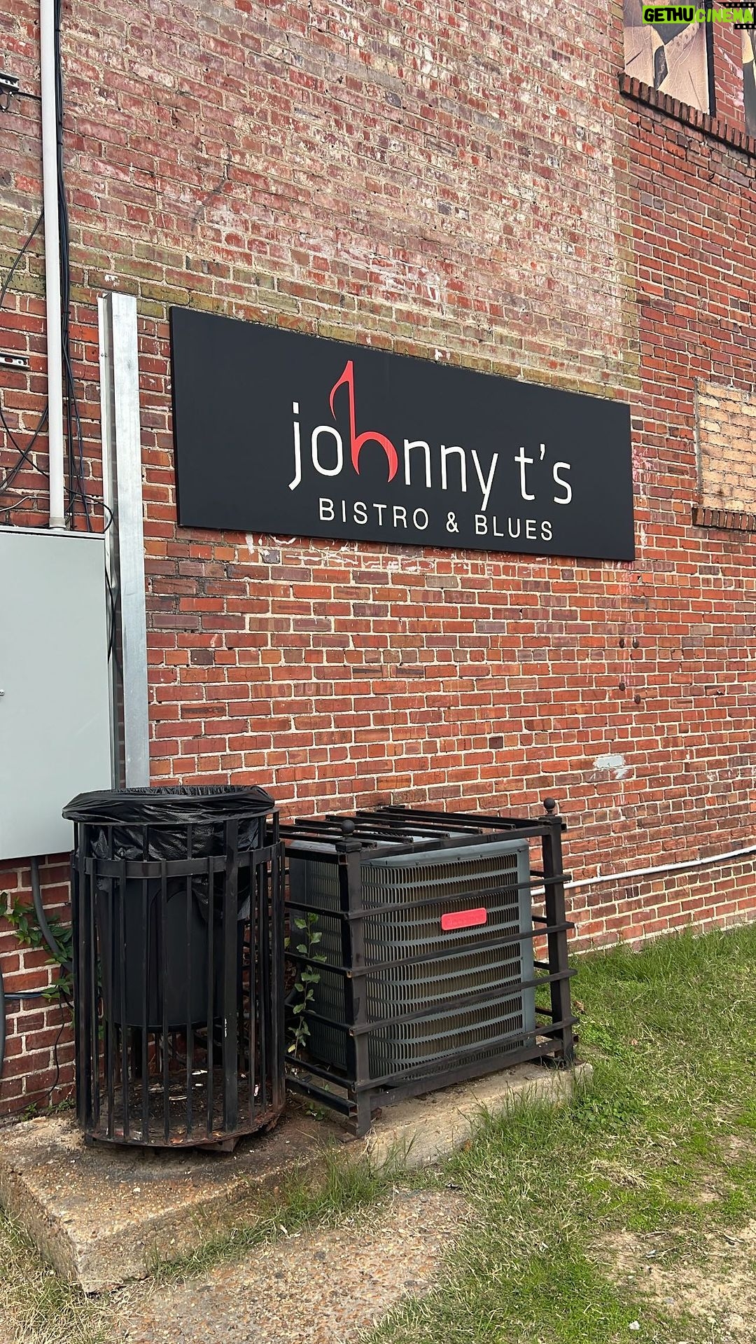 Brely Evans Instagram - Next stop #followmytastebuds In MISSISSIPPI @johnnytsbistroandblues CHEF BRIAN @chefb601 put his whole foot in this food! No wonder Auntie @mspattilabelle came back 3 times in one week!! My GAWD MANNNN! My Honest O: The historic looking building was adorned with the famous faces of our ancestors who entertained the masses!! Yesss I screamed when I saw Redd Foxx we share DEC 9 as our birthday!!! Anywayyyy back to the FOOD……here is what YOU Have to ORDER: The House Special was an entire party in my mouth!! The Turkey Necks make ya wanna slap somebody The Mac n Cheese was creamy and delightful The Whipped Yams only needed a crust cause baby it was pie!! Even the Arnold Palmer I drank was superb! THISSSSSS IS A MUST STOP WHEN YOU VISIT JACKSON MISSISSIPPI They just made it to my WOW LIST!! Jackson, Mississippi