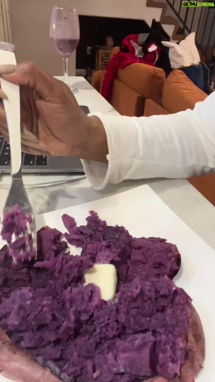 Brely Evans Instagram - This is a REPLAY of when I first found the PURPLE SWEET POTATO!!