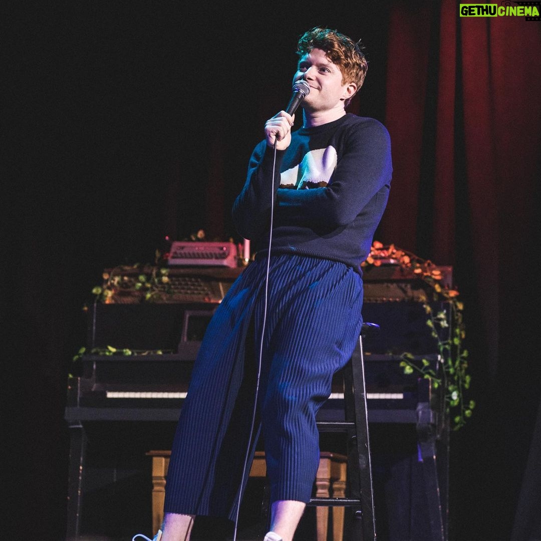 Brendan Scannell - 2.3K Likes - Back doing my little bits / yuk yuks / poetic ramblings and it feels good!!! Thanks @dynastytypewriter 📸 @justoffthesix