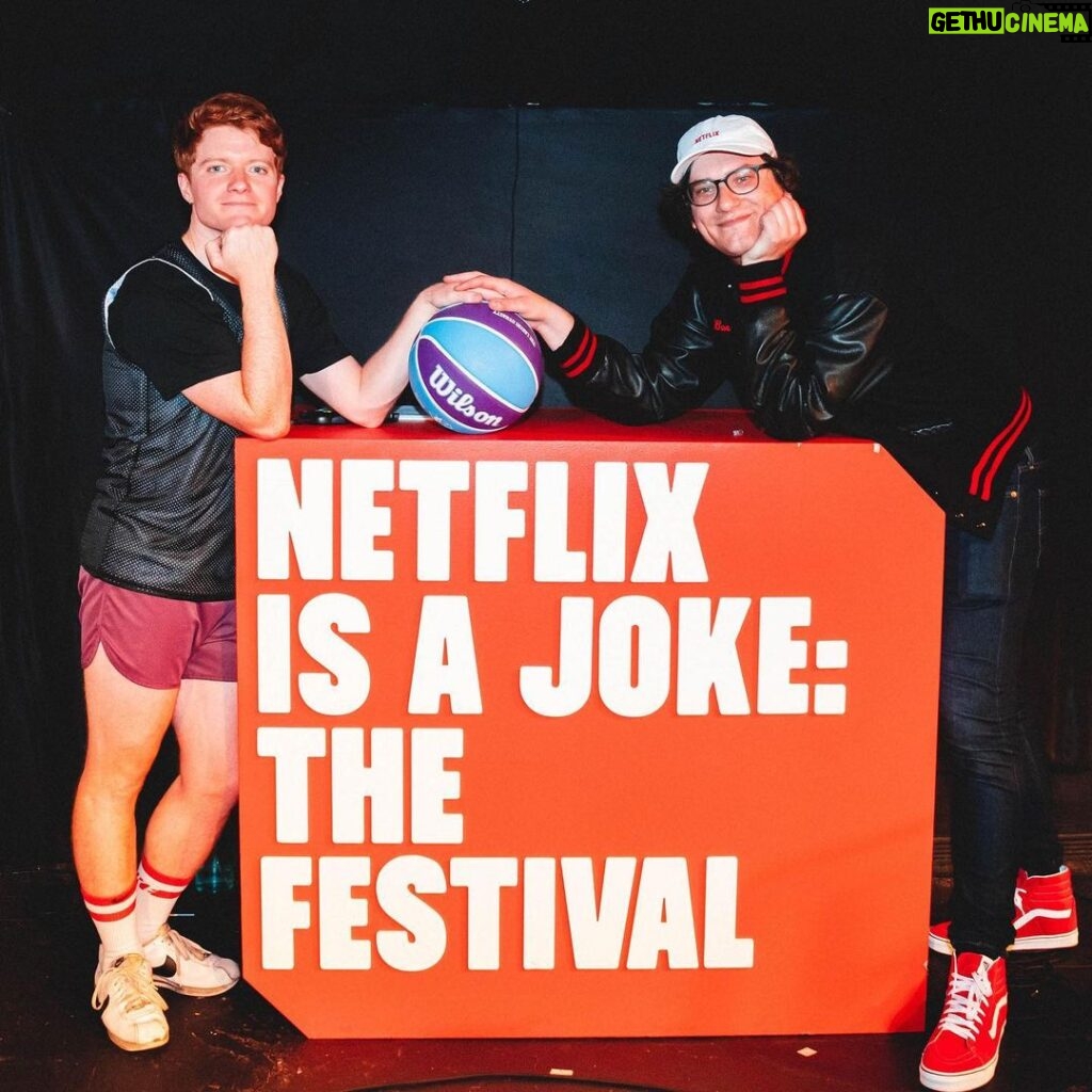 Brendan Scannell Instagram - Been having fun with Sam for 13 years and last night was one to remember! Thanks @netflixisajoke and everyone who came out to cheer and compete! Slide 7 for the chaos 😈 📷 @alimichelle.co Elysian Theater
