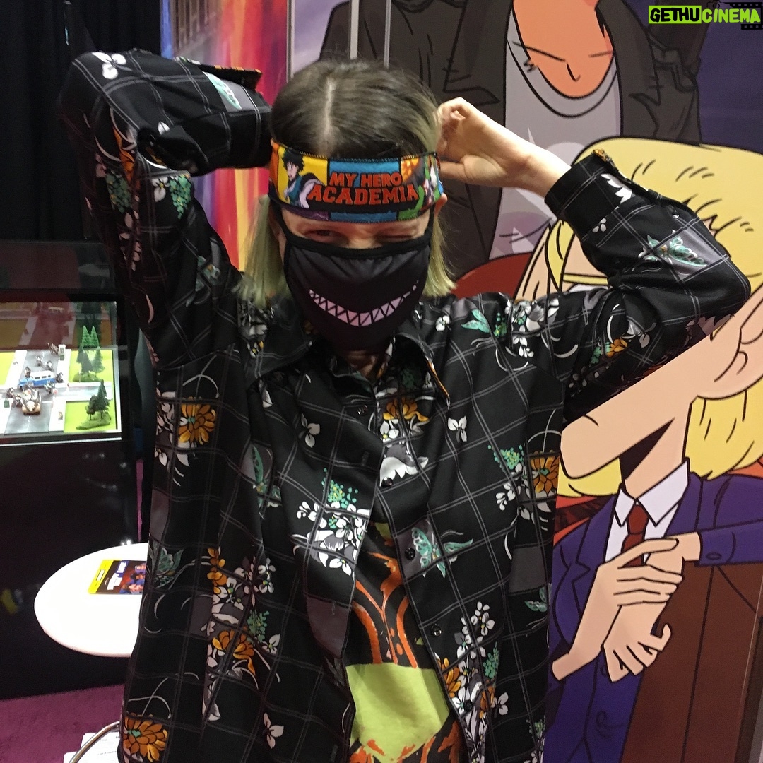 Brennan Lee Mulligan Instagram - @allybeardsley becoming their ideal self before our very eyes. Chicago Comic & Entertainment Expo (C2E2)