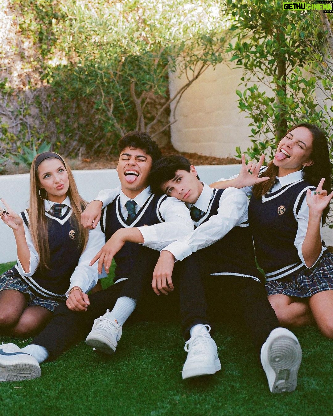 Brent Rivera Instagram - Too cool for school 😎