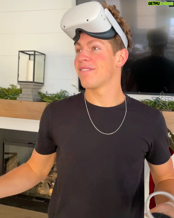 Brent Rivera Instagram - Who wants to join them 😂 submit your #FirstTimeinOculus video to join the challenge @oculus #OculusPartner