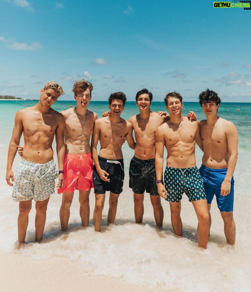 Brent Rivera Instagram - Bahamas with the squad ☺️🏝