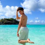 Brent Rivera Instagram – How girls take pictures at the beach 🏝😂 Saint Thomas, US Virgin Islands