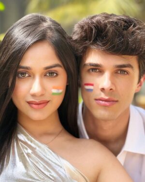 Brent Rivera Instagram - I made it to India 🇮🇳😍
