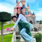 Brent Rivera Instagram – Bonjour Paris 🇫🇷😍 Disneyland Paris