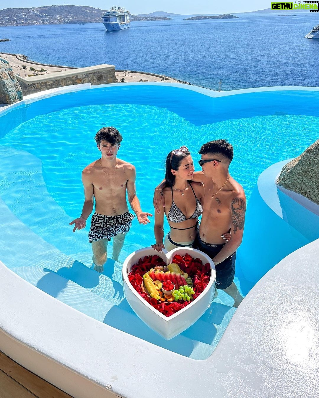 Brent Rivera Instagram - Send this to a friend that’s a 3rd wheel🥹 Cavo Tagoo Mykonos