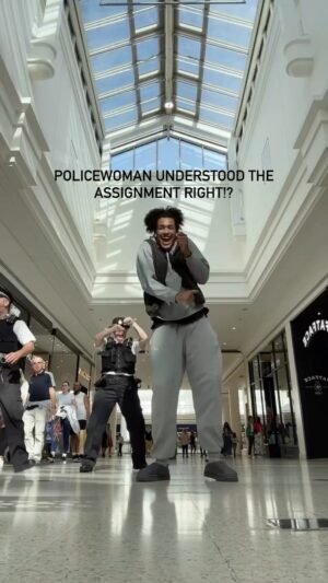 Brett Sewell Instagram - Vibe and assignment MATCHED. #lol #waitforit #police #goodvibes #dc
