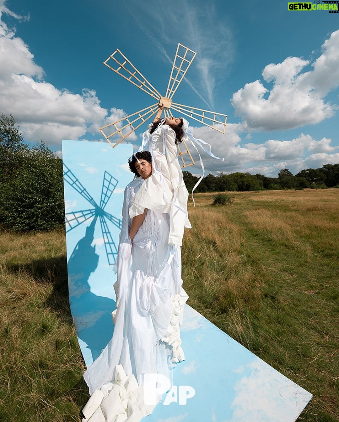 Brett Sewell Instagram - Cover for @pap_magazine 🤎 Photographer, Art Director, Production & set @eliskasky Movement Director & Casting @jorgeeeeeeeeee Styling @medhini_kar Driver & Assistant #BevisHalseyPerry Photography & Production Assistant @jcoopsssss
BTS photographer & videographer @gokhangoksoyphoto
Styling assistants @hannahmakonnen @suabukar London, United Kingdom