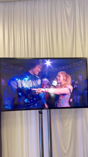 Brett Sewell Instagram - What an experience! I had to take some time to let this one sink in! Teaching my dance challenge at @capitalofficial #jinglebellball to 20,000 people! My angels are magic and I’m so grateful to everyone who has supported me this year! All I ever want to do is grow, continue to spread light in this world, and to be able to do that through my love of dance means everything to me. Thank you for all the love across my socials and thank you all for doing my DC’s! 

Thank you to the beautiful @riofredrika for making me feel so comfortable, you are such an amazing person! So much love. 

Huge thank you to my agents @dancersincworld , #BethHonan the incredible creative, @claudimar1 for choreography and the amazing @barclaysuk team! So much love, beyond thankful for this one. 

Just so much love in my heart, I’m so grateful to be able to do what I do and love every second of it!🫶🏽

#dance #capitaljbb #brettsewell