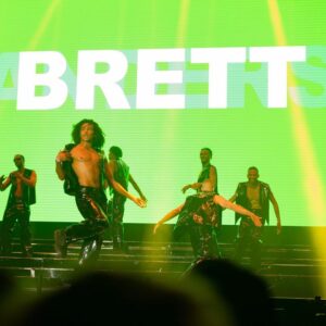 Brett Sewell Instagram - How I look, is how it felt🥹

Beyond blessed to be able to do what I love everyday, thank you universe, god and my angels for always guiding me to happiness! I am so thankful. Pure magic. X 

#kellyrowland #mightyhoopla #london