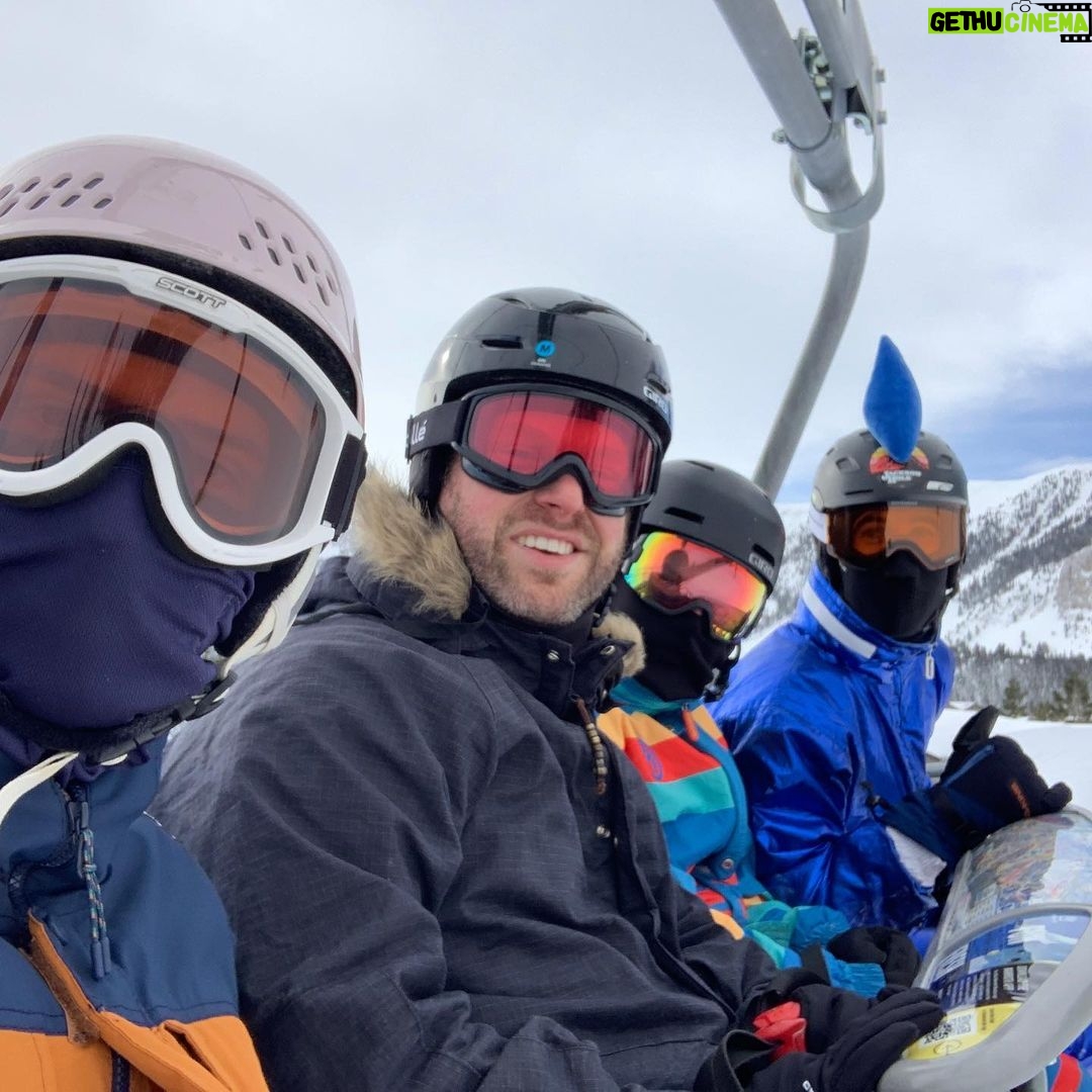 Brian Holden Instagram - My first time ever snowboarding on a real mountain! 🏂🗻 A few weeks ago I flew out to CA and visited Mammoth Mt. with my buds for a couple days of absolutely righteous gnar! It was amazing because I’ve never boarded on a mountain like that before, and also they broke their ALL-TIME record for snow fall while we were there! Anyway, it’s looking like it’s going to be in the 70’s next week in Chicago, so I gotta post these while it’s still seasonally appropriate! Mammoth Mountain