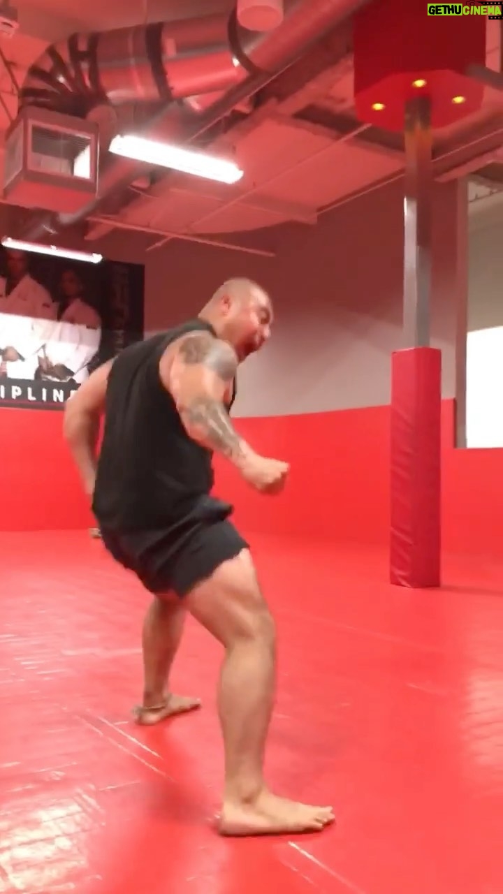 Brian Le Instagram - ⛩ 武館⛩‼️MARTIAL ARTS UNTIL THE DEATH OF ME!! 🔥🔥🔥🐺👹🐺👹 📷: @andyle_official @martialclubofficial @d.mah_from_martialclub @d.y._sao • • • • • • #martialarts #martialartstraining #martialartstricking #tricking #kicking #martialartslifestyle #flexible #roundhousekick #acrobatics #backflips #highkick #highkicks #hookkick #sidekick #bodybuilding #ufcgymhuntingtonbeach #donnieyen #muaythai #muayboran #tonyjaa #kickboxing #mixedmartialarts #scottadkins #boloyeung #jackiechan #undisputed #capoeira #capoeiralife #capoeiralifestyle Little Saigon--West Minister, CA