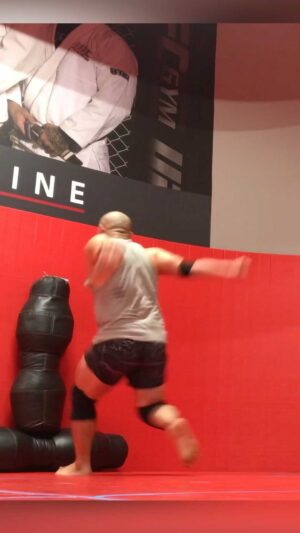 Brian Le Instagram - ⛩ 武館⛩ Take what’s useful, discard what is not!!!😡 ENTER THE FUCKIN DRAGON!!!🐲🔥 #MARTIALCLUB @martialclubofficial @dmah_mc @donnieyenofficial @d.y._sao @tonyjaaofficial @brucelee 
•
•
•
•
•
•
•
#martialarts #martialartstraining #martialartstricking #tricking #kicking #martialartslifestyle #flexible #roundhousekick #acrobatics #highkick #highkicks #facekick #sidekick #taekwondo #taekwondolife #taekwondotraining #donnieyen #ongbak #thaiboxing #muaythai #muayboran #tonyjaa #muayboran #mixedmartialarts #scottadkins #boloyeung #undisputed #capoeira