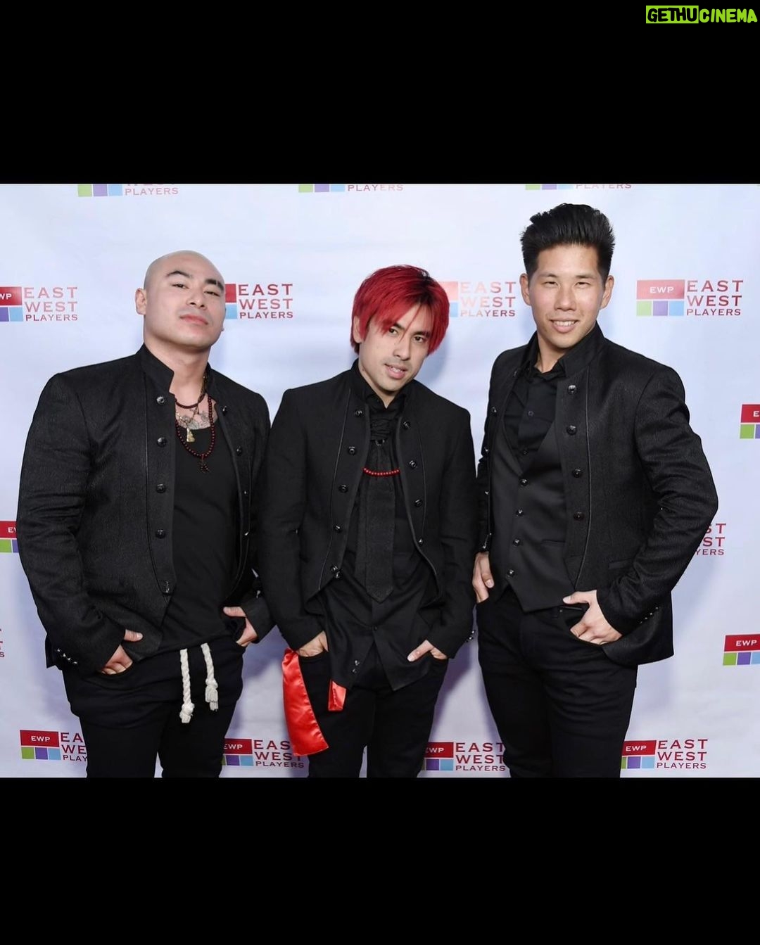 Brian Le Instagram - ⛩ 武館⛩ ✨ More pics from @eastwestplayers THANK YOU FOR AN AMAZING NIGHT!! @martialclubofficial @andyle_official @dmah_mc @tyrannosaurus.chef @vannesswu @ajrafael @xuyentule THANK YOU @chinesepirate_ @ajrafael FOR COORDINATING WITH US HUGE SHOUTOUT TO @sthanlee @mpalmaphoto FOR CAPTURING SUCH MEMORABLE MOMENTS 📸🙏 . . . . . . #everythingeverywhereallatonce #shangchi #supercop #yesmadam #royalwarriors #wingchun #reignofassasins #crouchingtigerhiddendragon #masterz #martialarts #martialclub #actionstar #actor Los Angeles, California