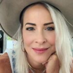 Brittany Daniel Instagram - Hi! 😘#mood