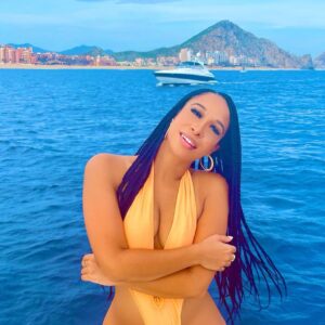 Brittany Lee Lewis Instagram - Carefree 🧡