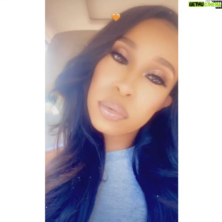 Brittany Lee Lewis Instagram - As 2020 comes to an end, I want to share three things I’ve learned this year: 1. Don’t forget to appreciate what you have as you work towards your next goal. At one point, you prayed to be where you are today. 2. Comparison is the thief of joy. You are your only competition. Work every day to become a better version of yourself! 3. Creating boundaries is imperative. You can love and support someone while also honoring your own needs. You can’t pour from an empty cup. #ShareYourGrowth with @chekmateapp 💜