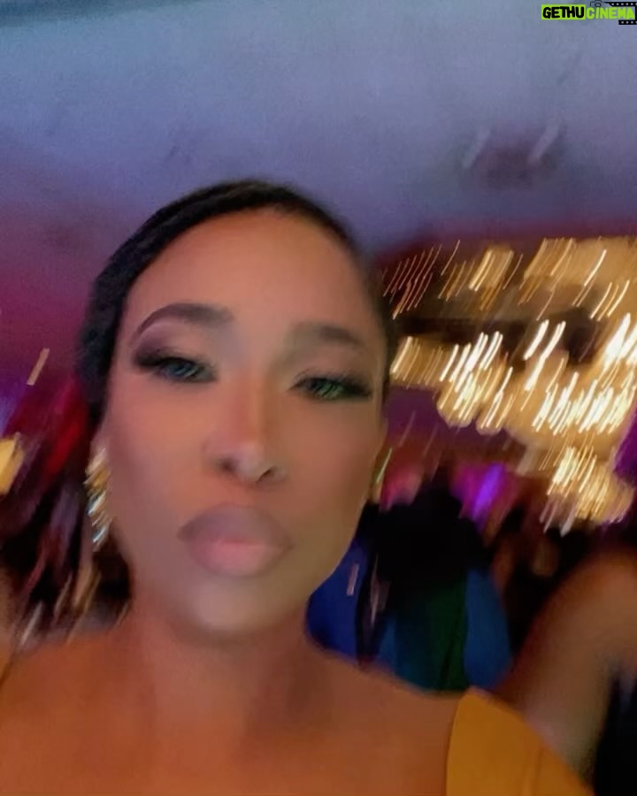 Brittany Lee Lewis Instagram - I had a great time working as the Red Carpet Host for the 6th Annual @blackgirlsvote Ball! 📨💕💙Thank you to @nykidra for having me; you’re a true leader and visionary, providing a platform for Black girls and women around the world 🫶🏽. Shout out to the entire @blackgirlsvote team for a powerful and beautiful event; it was absolutely stunning! #BlackGirlsVote #BlackGirlsVoteBall #Host #RedCarpetHost