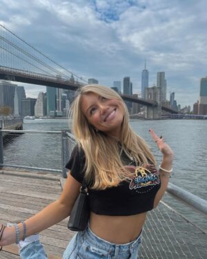 Brooke Sorenson Instagram - 🚕