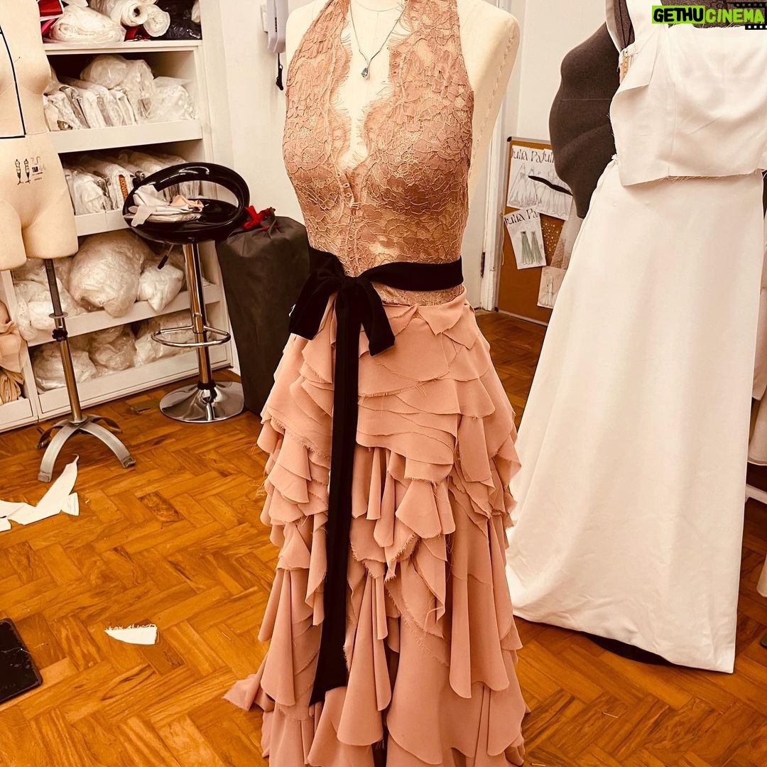 Bruna Aiiso Instagram - Uma saudade: Esse vestido da @juliapakofficial 🫶🥹👗