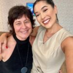 Bruna Aiiso Instagram - É hoje! Último capítulo de #terraepaixão 🥹💕🌱 Parabéns time lindo, equipe, elenco, autores…que golaço foi essa novela! Vai deixar saudades… Foto do dia em que conheci a @thelmaguedes um prazer enorme. Estúdios Globo