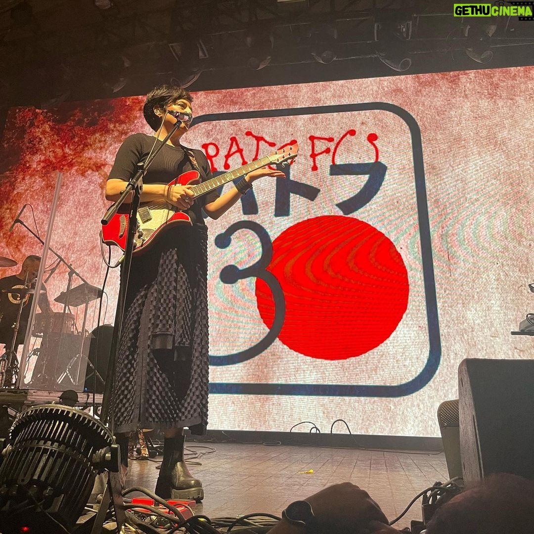 Bruna Aiiso Instagram - 30 anos de @patofu … eu fui! 🥹🫶 que show maravilhosooooooooo parabéns turma!!!! Circo Voador
