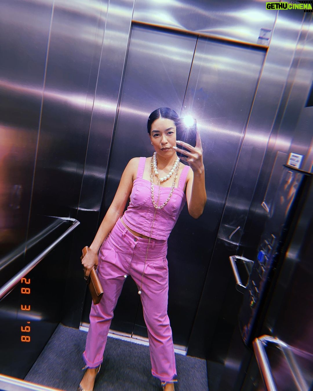 Bruna Aiiso Instagram - #photodump de elevador…rs Qual seu lookinho preferido? 🥹🫶💕 Rio de Janeiro, Rio de Janeiro