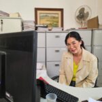 Bruna Aiiso Instagram - #tbt especial 🎬BASTIDORES🎬 Contando os dias para #malditobeneficioofilme 🥹🫶 Equipe técnica Produtor: Antonio Fagundes @antoniofagundes @fafacultural Produtora Executiva: Bruna Dantas @bruneca Diretor e Roteirista: Leonardo Cortez @leonardofcortez Produtora de Elenco: Alexandra Martins @aalexandramartins Diretor de Fotografia: Patrick Hansen @patrickhanser Diretora de Arte: Bruna Veras @bruveras Assistente de Direção: Claire Castelano @clairecastelano Figurinista: Dai Canzain @daicanzain Diretor de Produção: Edu Andreani @eduandreani Assistente de Câmera e Foquista: Mariah @marpelomundo Logger e Continuista: Marcela Melchiades @marcelamelchiades Gaffer: Riccardo Melchiades @riccardomelchiades Maquiadora: Andreza Reis @andrezareispro Produtora de Arte: Roberta Valente @valente_roberta Produtora de Locação: Monica de Souza @monicasouzaproducao Platô: Filipe Falca @filipifalca Som Direto: Marcio Padilha @marcio_padilha_001 Assistente de Produção: Executiva: Roberta Afonso robertaxfonso Assistente de Arte: Bia Daut @biadaut Vídeo Assist: Arthur de Araujo @naovouproceuamem Assistente de Maquiagem: Fernanda Perez @euferperez Assistente de Platô: Maiqui Inacio @maiqueinacio Catering: @bellagularj Rio de Janeiro, Rio de Janeiro