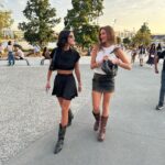 Bruna Marquezine Instagram - a adolescente que habita em mim anda sendo muito feliz