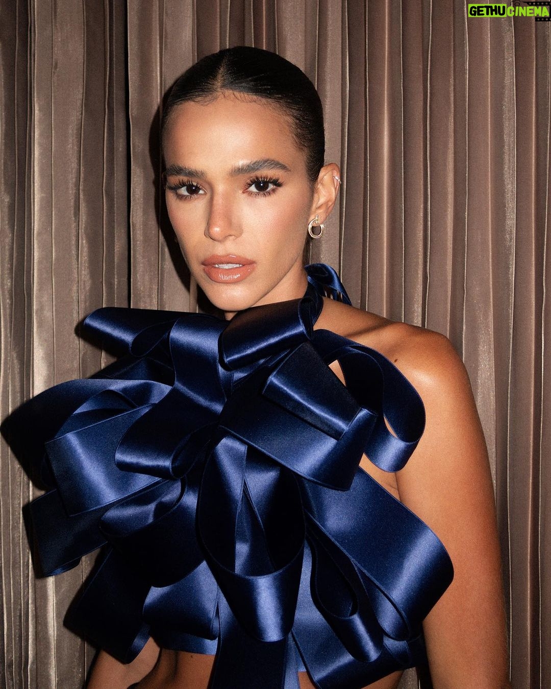 Bruna Marquezine Instagram - it鈥檚 her birthday month 馃挋 leonina comemora anivers谩rio o m锚s inteiro e eu s贸 tenho motivos pra celebrar (obrigada @ Deus e todos os envolvidos 馃槑) at @elenahorto