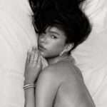 Bruna Marquezine Instagram - @voguebrasil