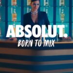 Bruna Marquezine Instagram - Bem-vindos ao maravilhoso Mundo dos Coquetéis de @AbsolutBrasil! Nós somos #BornToMix, afinal, tudo fica mais interessante quando diferentes personalidades e perspectivas se juntam! Como a guardiã desse universo, quero incentivar as misturas de ideias para criar drinks e histórias incríveis. Bora celebrar as diferenças que nos tornam únicos! [Beba com moderação. Não compartilhe com menores de 18 anos.] #publicidade
