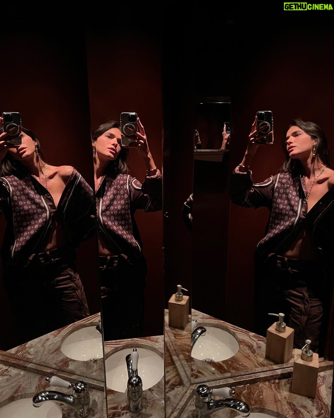 Bruna Marquezine Instagram - achei um monte de foto legal desse ano que fiquei com preguiça de postar antes e agora vou postar tudo de uma vez antes que dê meia noite