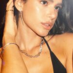 Bruna Marquezine Instagram - All I want for christmas is @tiffanyandco 💎 encerrando o ano com minhas joias favoritas #ATiffanyHoliday
