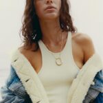 Bruna Marquezine Instagram - Actress #BrunaMarquezine has racked up over 20 television and film acting credits in Brazil, making her one of the most famous actresses in the country. It was only a matter of time before she started to take opportunities that would introduce her to the rest of the world. “I’ve always wanted my work to allow me to work outside of my country,” she tells @juliana_uki. “I hope that for my work, and for my art, there are no limits.” For ELLE's November issue, Marquezine discussed making her Hollywood debut in DC’s #BlueBeetle, and conquering the world while not abandoning her roots. Head to the link in bio to read her interview. ELLE: @elleusa Editor-in-chief: Nina Garcia @ninagarcia Photographer: Vava Ribeiro @vavaribeiro Stylist: Alexander Picon @sinkinginformer9 Writer: Juliana Ukiomogbe @juliana_uki Hair: Kevin Ryan for R Session Tools @kevinryanhair @rsessionpro Makeup: Pati Dubroff at Forward Artists @patidubroff @forwardartists Manicure: Ashlie Johnson at The Wall Group @ashlie_johnson @thewallgroup Set Design: Din Morris @din_morris Production: Viewfinders @viewfindersnyla